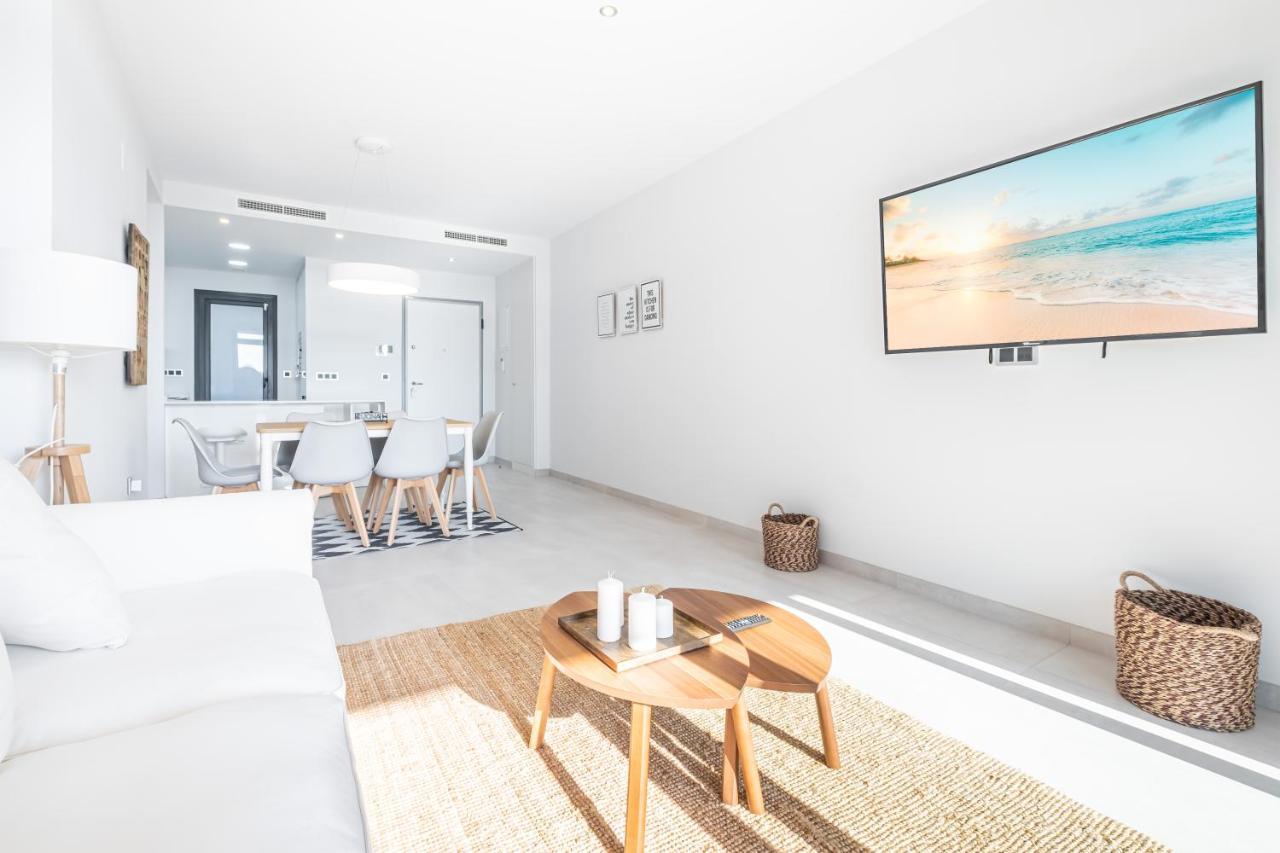 Sunset Waves Deluxe Apartments Poniente Beach Resort ベニドルム エクステリア 写真