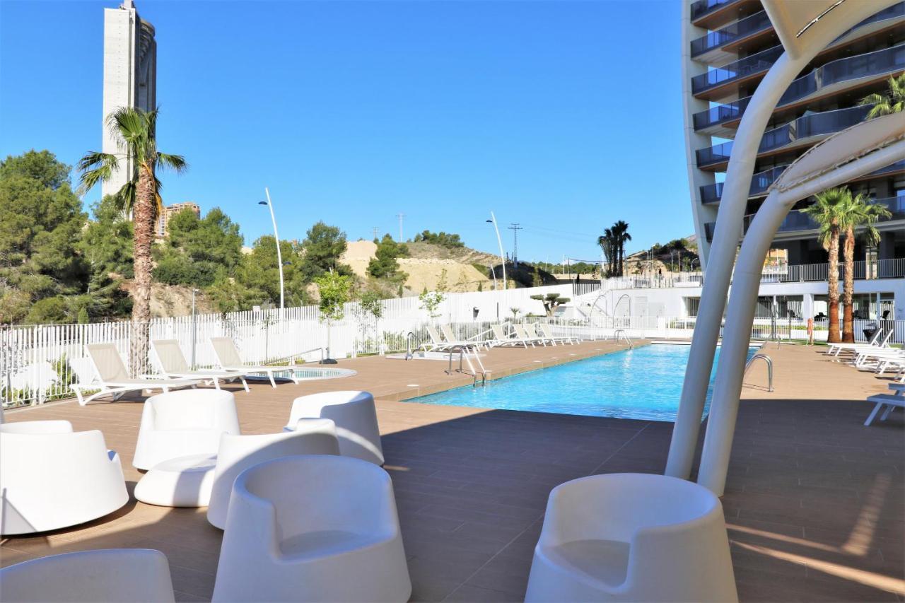 Sunset Waves Deluxe Apartments Poniente Beach Resort ベニドルム エクステリア 写真