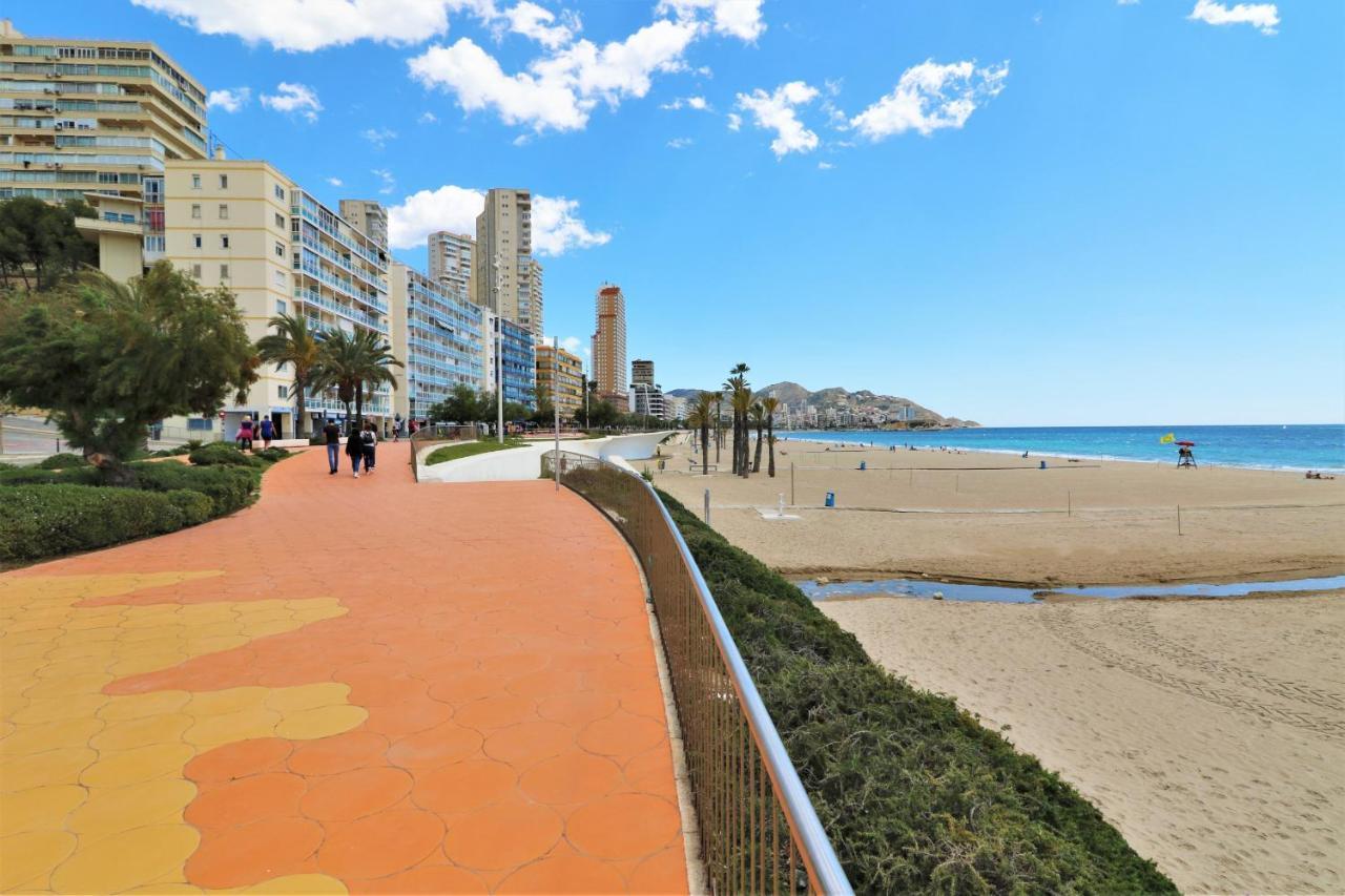 Sunset Waves Deluxe Apartments Poniente Beach Resort ベニドルム エクステリア 写真
