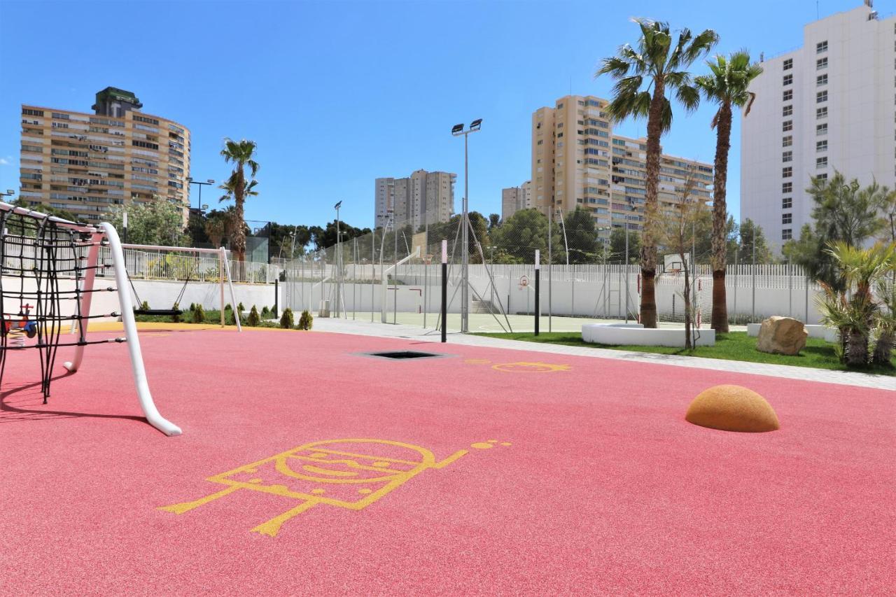 Sunset Waves Deluxe Apartments Poniente Beach Resort ベニドルム エクステリア 写真