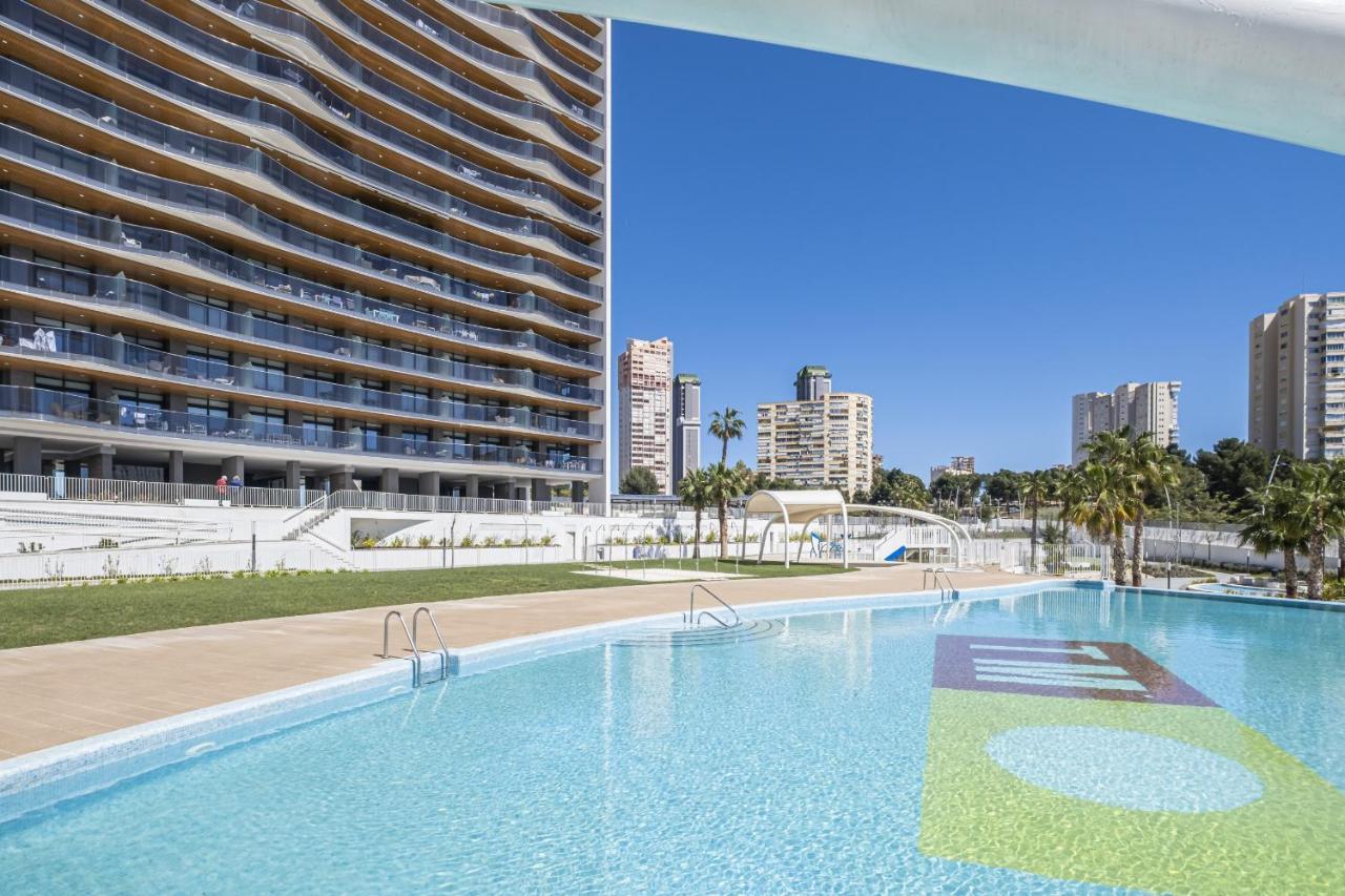 Sunset Waves Deluxe Apartments Poniente Beach Resort ベニドルム エクステリア 写真