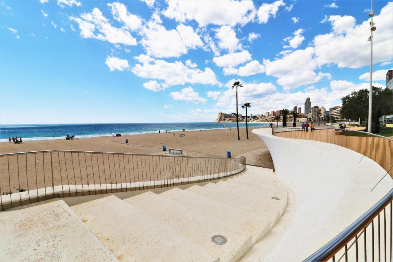 Sunset Waves Deluxe Apartments Poniente Beach Resort ベニドルム エクステリア 写真