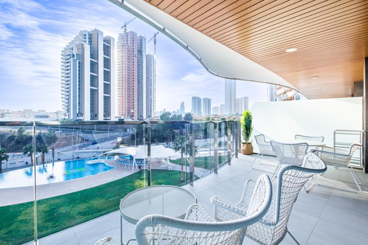 Sunset Waves Deluxe Apartments Poniente Beach Resort ベニドルム エクステリア 写真